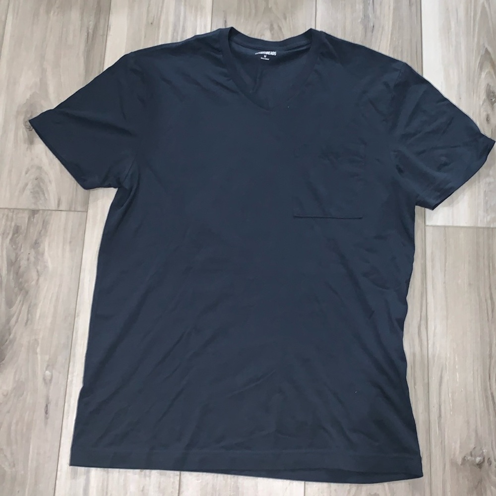 4️⃣ Goodthreads M Tee